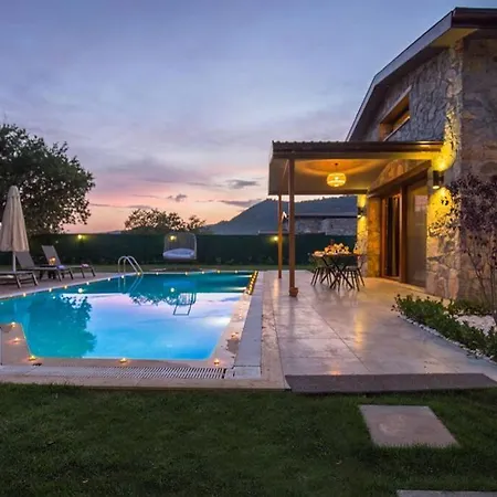 Luxury With Private Pool And Stunning Garden 别墅 费特希耶