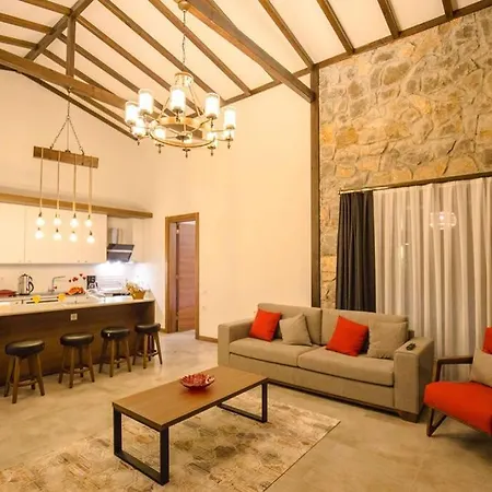 Luxury With Private Pool And Stunning Garden Villa *
