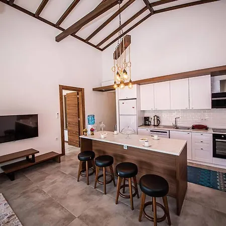 Villa Luxury With Private Pool And Stunning Garden